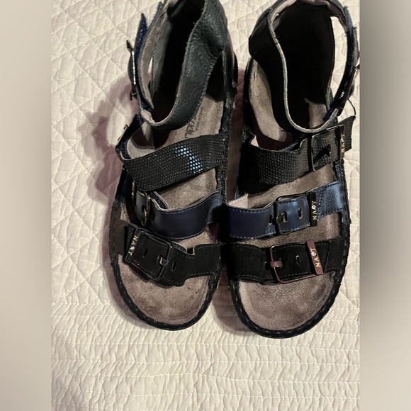 Naot Sandals - Picture 5 of 7